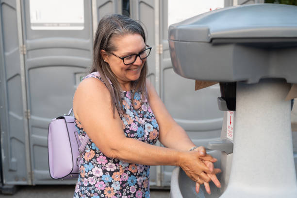 Best Affordable porta potty rental  in Oswego, IL